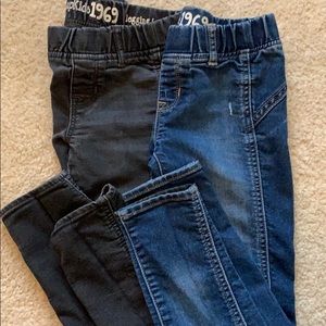 2 pair Gap Jean leggings. Black and blue denim